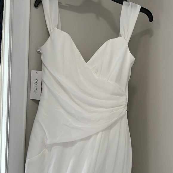 Katie May Darcy Gown in Ivory - Picture 8 of 13